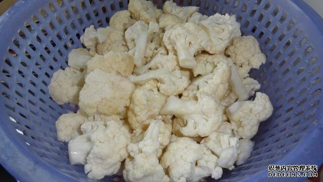 花菜烧肉做法,色香味俱全,能让你多吃几碗饭