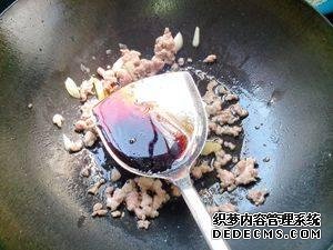 杂蔬肉末炒粉丝最好吃的做法，脆爽Q弹不粘锅，色香味俱全