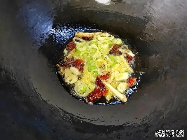 遇上这鱼从不手软,一买就是10斤,肉嫩刺少营养高,每次都吃不够