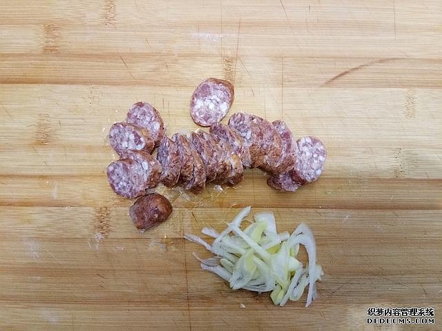 好吃到舔盘的时蔬炒面,十分钟搞定,不知吃什么的时候,就吃它吧