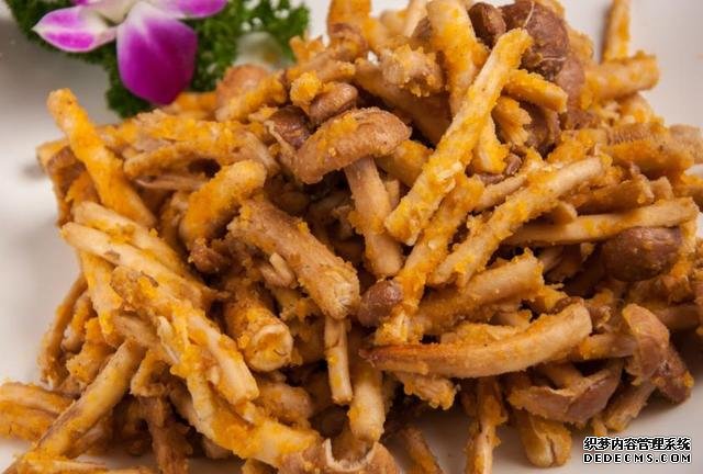 美食推荐:娃娃菜腐竹、咸蛋黄茶树菇、薄荷羊肉、五香鸡爪的做法