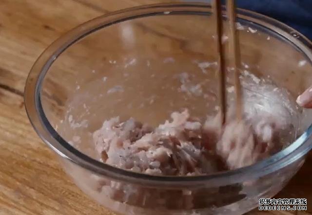 教你做安徽名菜掌上明珠:掌白珠明,好吃又好看,馋的人直流口水