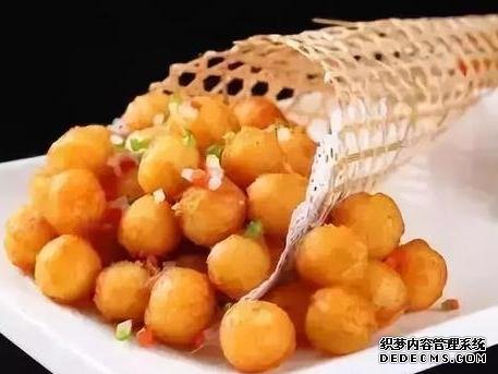 舌尖上的诱惑:生焗鲜鲍仔、椒盐小土豆、腊香锅巴,值得推荐