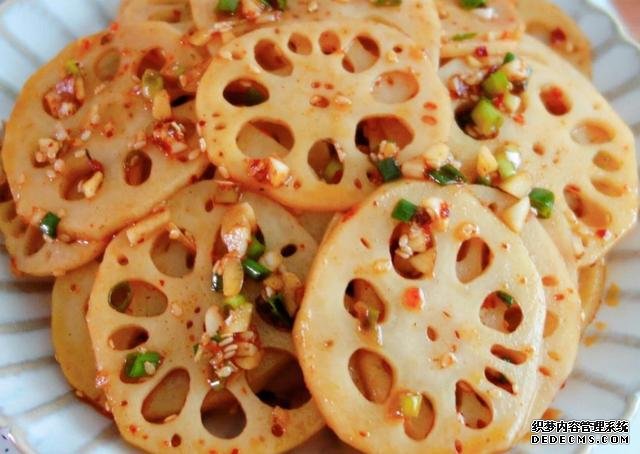 凉拌藕片好吃的正确做法,饭店大厨都在用,脆嫩可口,清爽解腻