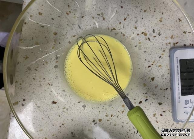 鸡蛋这么美味的做法,估计没有人尝试过,在国外可是很流行