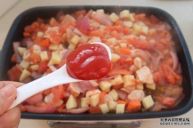 芝士控不可错过的番茄鸡肉焗饭,无敌拉丝