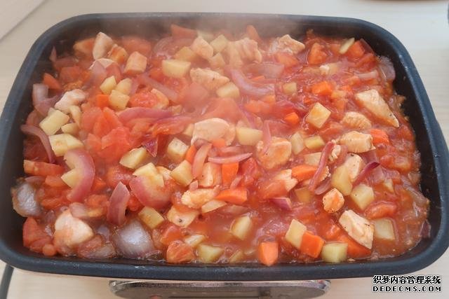 芝士控不可错过的番茄鸡肉焗饭,无敌拉丝