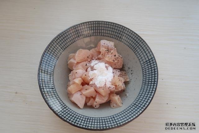 芝士控不可错过的番茄鸡肉焗饭,无敌拉丝
