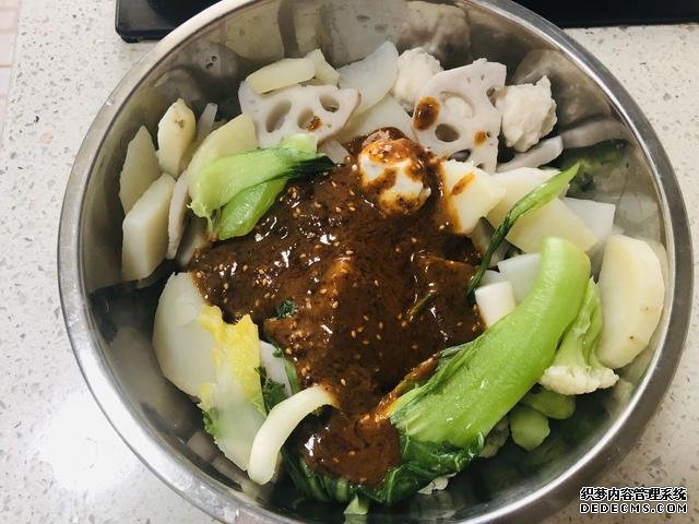 天热没食欲,我家就来一碗这个开胃菜,快速上桌,麻辣鲜香特过瘾