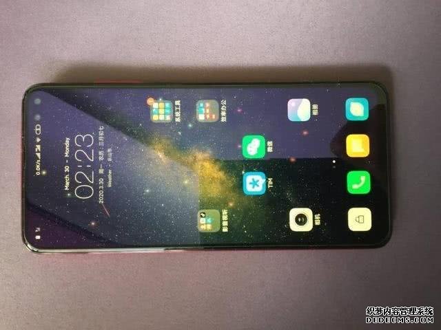 性价比最高的小米手机!120Hz+索尼IMX686,如今不足1500元