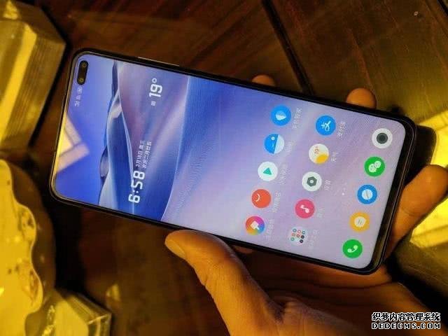 性价比最高的小米手机!120Hz+索尼IMX686,如今不足1500元