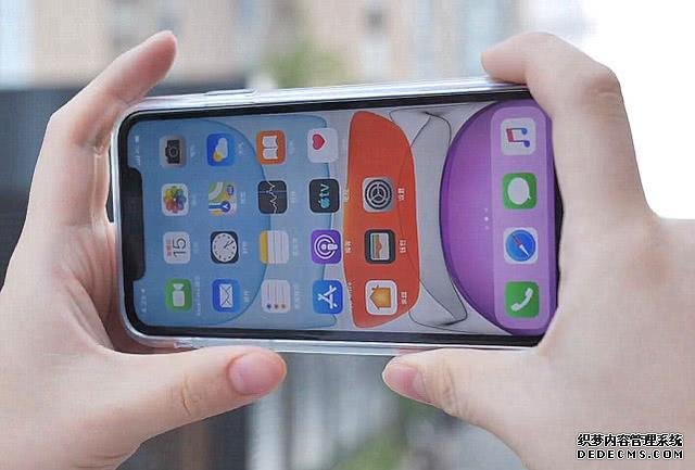 跌至4399,iPhone11来到“小米价”,低价策略还管用吗?