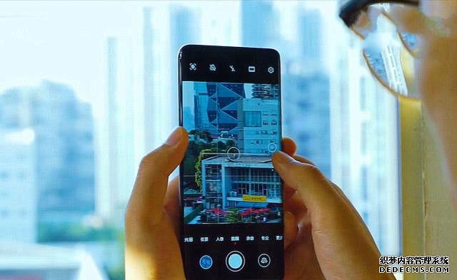 顶配保值很难,8GB+512GB,华为高端5G,或许撑不住了