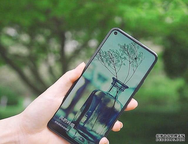 拿价格换销量,荣耀30S一夜跌至新低价,花粉:就该这样做