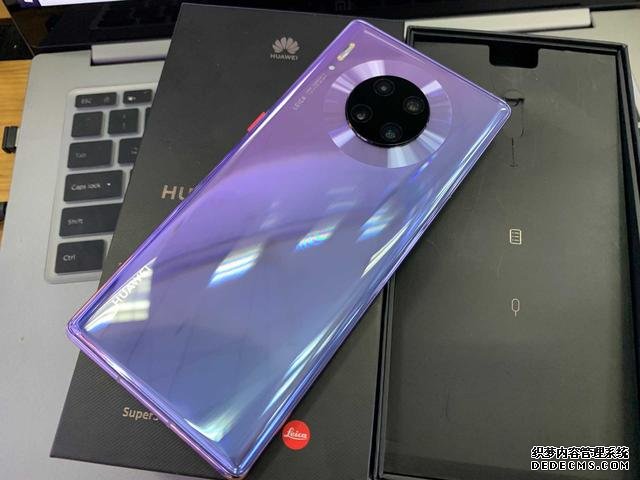 华为Mate 30 Pro终于跌至“清仓价”,网友:后悔买iPhone 11了!