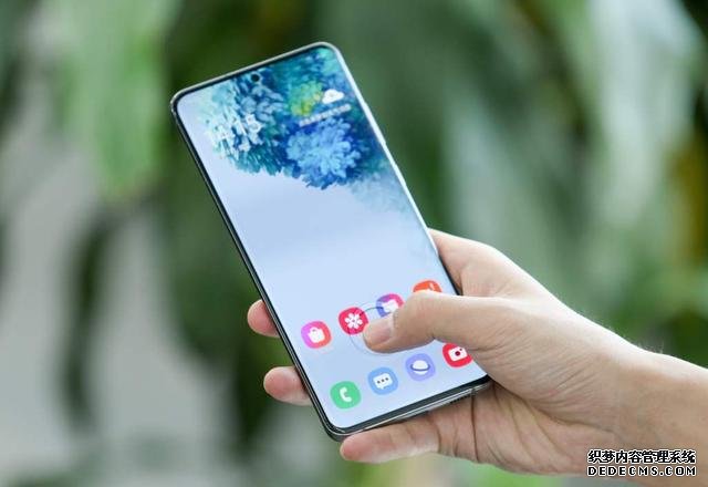 感谢华为P40,三星S20跌价千元,网友:等到了!