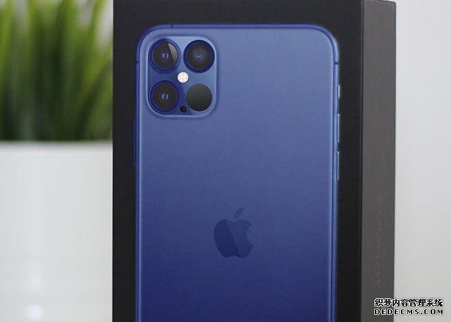 iPhone 12真机曝光,“浴霸”三摄+雷达+小刘海,这次稳了!