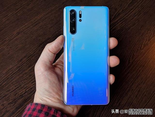 为5G让路!两款华为顶级旗舰跳水超1800,麒麟980+40W+IP68防水