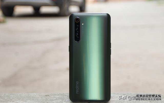 友商良心之作,骁龙865+128GB+6400万四摄跳水200,90Hz+65W快充