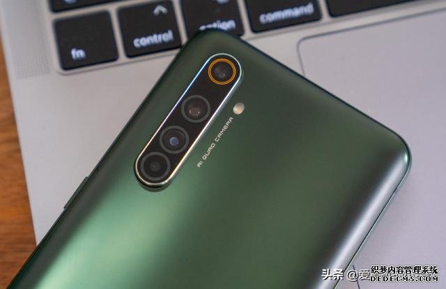 友商良心之作,骁龙865+128GB+6400万四摄跳水200,90Hz+65W快充