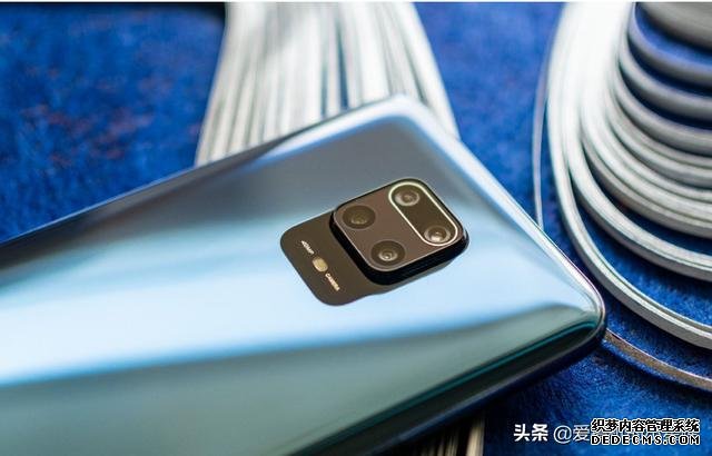 小米高管评荣耀X10:上22.5W快充值得表扬,性能不如红米10X
