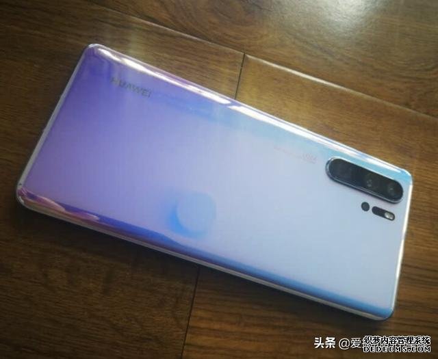 P30 Pro大跳水,IP68防水+40W快充跳水2289,还值得买吗?