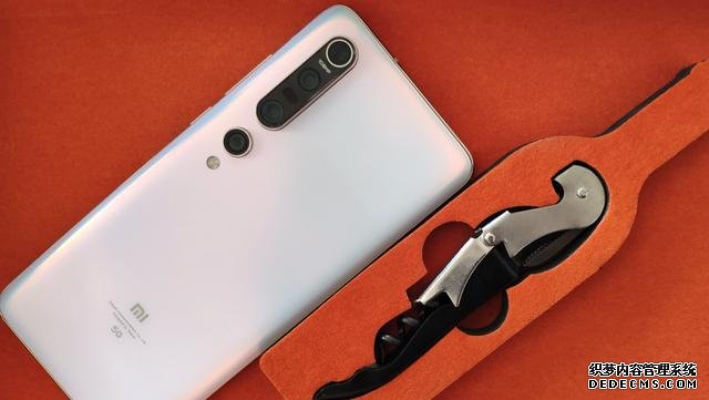 哪怕泪流满面?也要含泪清仓!小米10 Pro“大降”