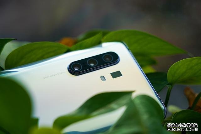 双模5G直降300元!4350mAh+AMOLED屏+8GB,网友:终于等到了