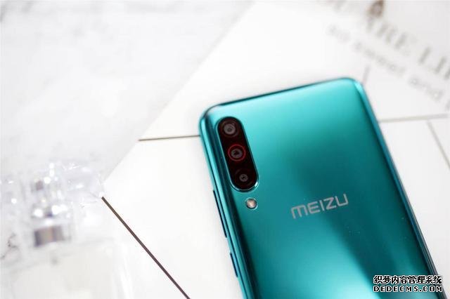 跌至2258元!三星AMOLED屏+4500mAh+双立体扬声器,网友:买早了