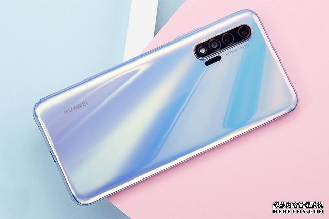 从3799元跌至2718元!麒麟990+4200mAh+40W+128G,网友:价格感人