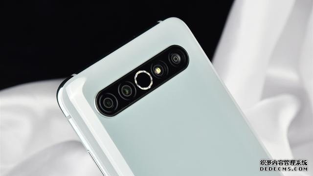 黄章诚意十足!骁龙865+三星AMOLED屏+4500,还是极速屏下指纹