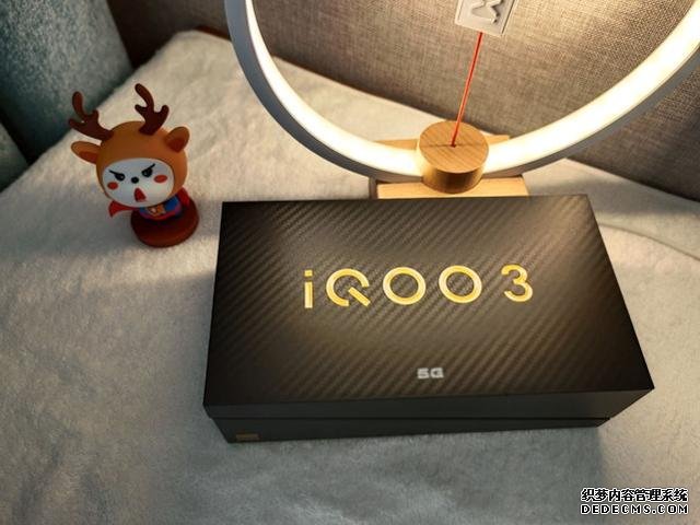 5G旗舰开始跳水?骁龙865+55W闪充,跌至2798元很值得入手