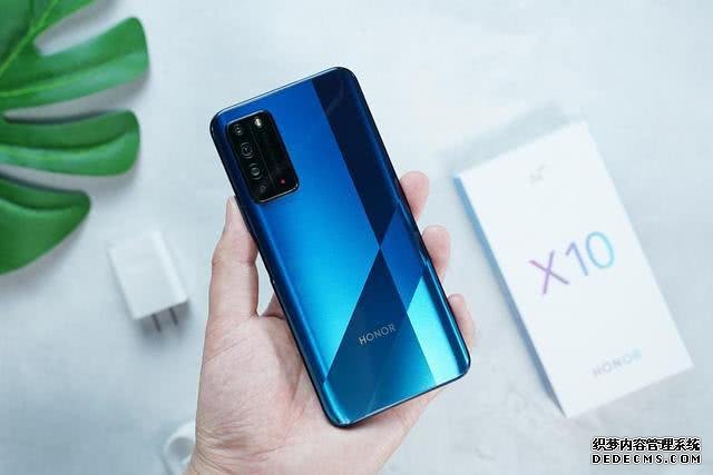 麒麟820+真全面屏?双模5G仅1899元起,荣耀X10才是真香机