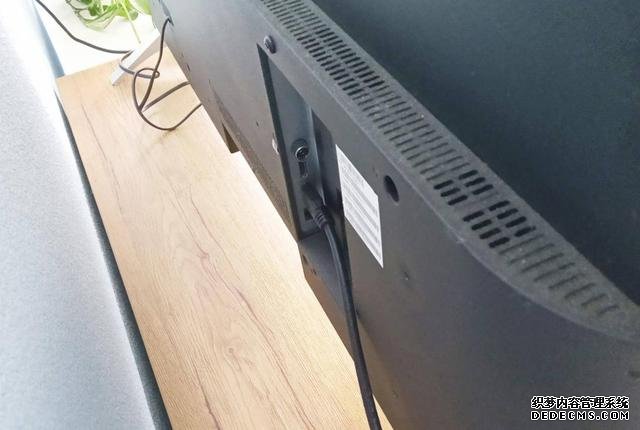 做个抬头党,毕亚兹Type-C转HDMI、VGA转换器给你大屏追剧体验