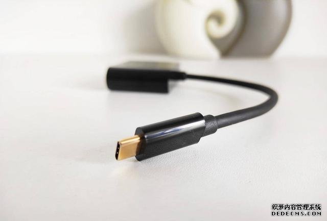 做个抬头党,毕亚兹Type-C转HDMI、VGA转换器给你大屏追剧体验