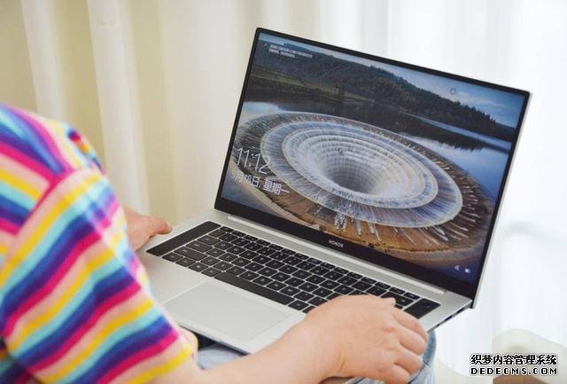 超轻超薄,荣耀MagicBook Pro2020首发测评,将高效进行到底