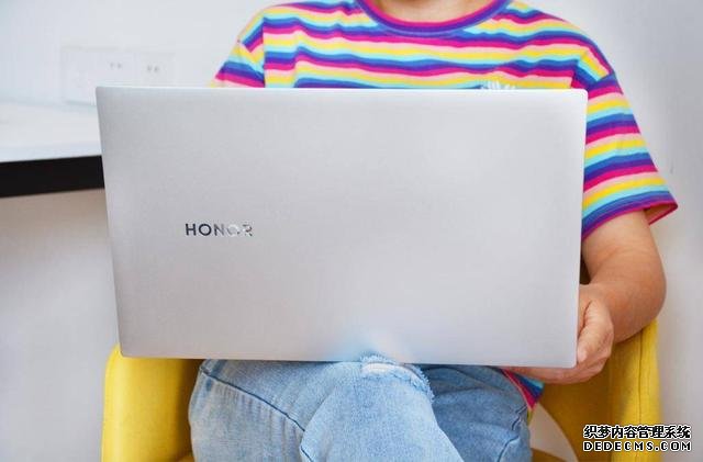 超轻超薄,荣耀MagicBook Pro2020首发测评,将高效进行到底