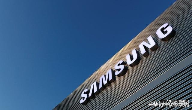 叠屏手机普及有望?三星Galaxy Fold Lite曝光,售价7792元