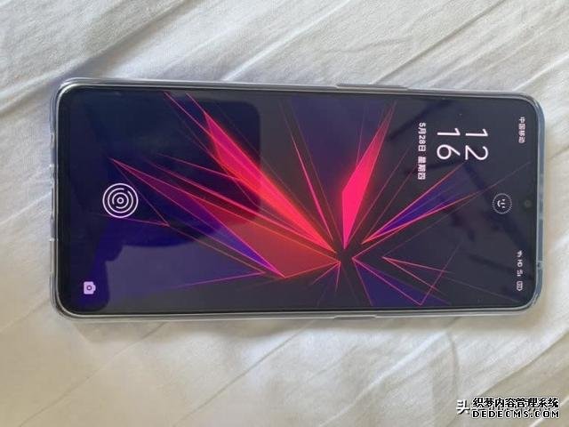 OPPO真香4G手机清仓,跑分50万+90Hz屏跌至2299,还有65W超级快充
