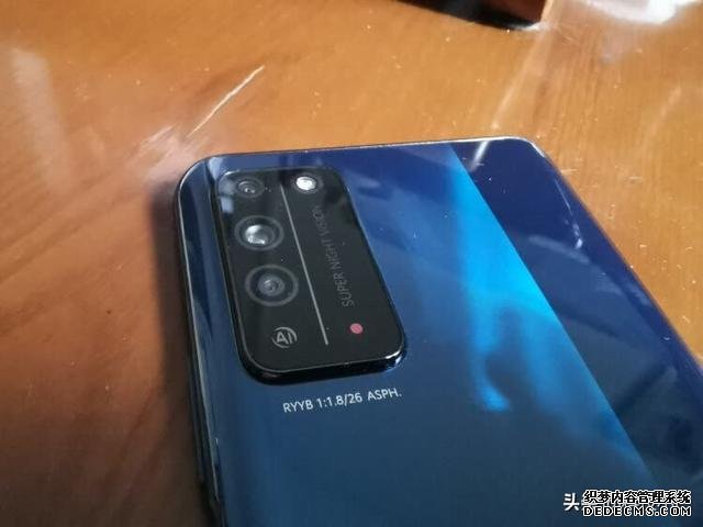 华为真香5G手机,7纳米芯片+90Hz刷新率+IMX600主摄,不到两千元