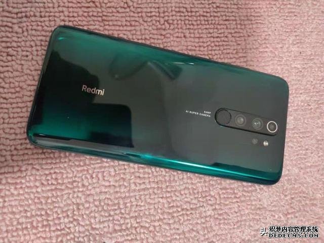 出货量高达千万,6400万+大电池+NFC,小米热销千元机跌至1048
