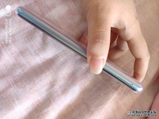 续航超给力的5G手机,5000mAh大电池和44W快充,6+128GB跌至1898