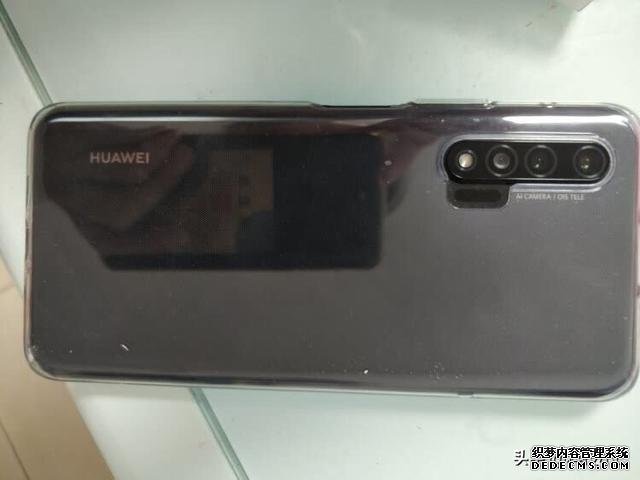 华为5G手机大降价,麒麟990+8GB运存+40W快充,从3799跌至2299