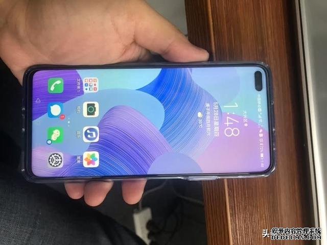 华为5G手机大降价,麒麟990+8GB运存+40W快充,从3799跌至2299