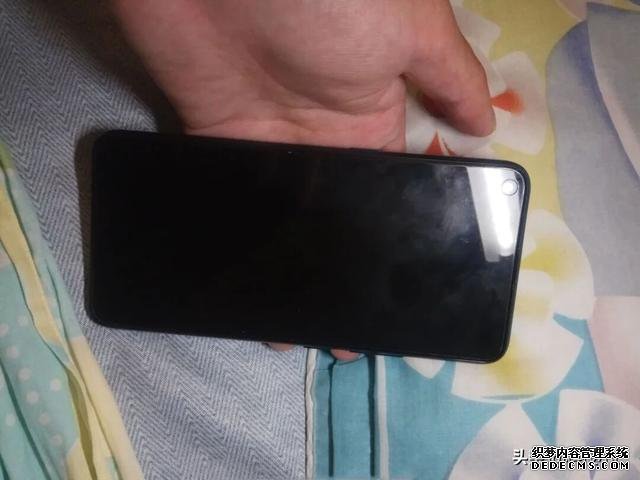 发布一年的vivo千元机,128GB+五千电池跌至998,性价比暴涨