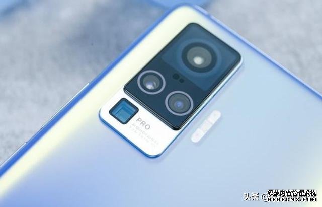 vivo X50系列:最薄的“相机”把微云台塞进手机里