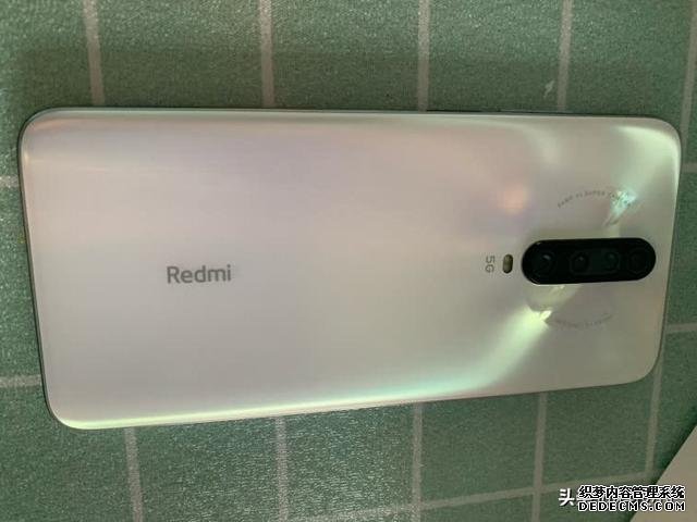 雷军给力十足,最便宜5G手机仅1399元,还有120Hz高刷新率+IMX686