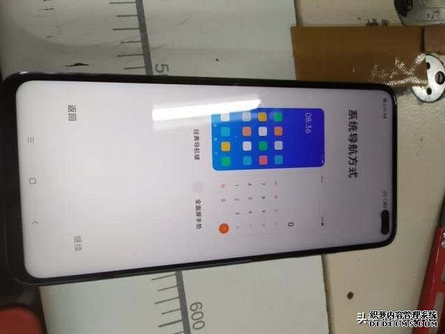 雷军给力十足,最便宜5G手机仅1399元,还有120Hz高刷新率+IMX686