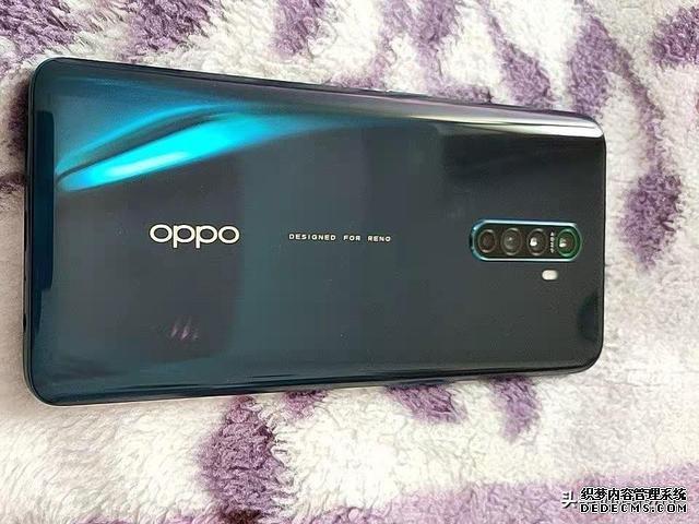 OPPO彻底清仓,跑分50万+8GB运存+90Hz+65W快充,跌至2299元