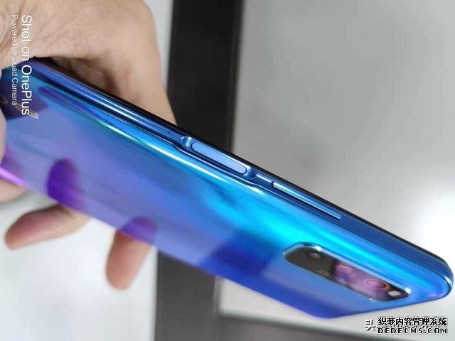 vivo再次爆发,144Hz刷新率+44W快充,骁龙856手机跌至2398元